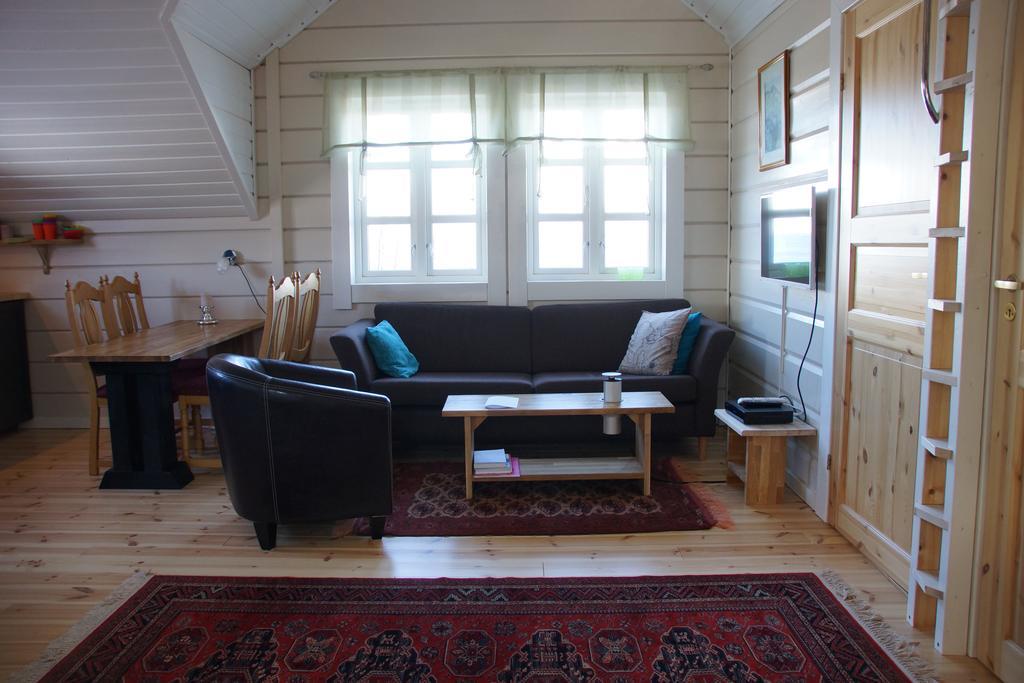 Aaroybukt Guesthouse Aroybukta Экстерьер фото
