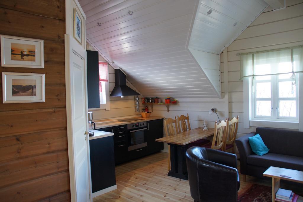 Aaroybukt Guesthouse Aroybukta Экстерьер фото